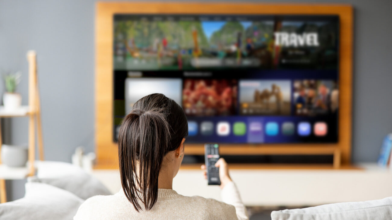 4 Bluetooth Gadgets You Can Connect To Your Fire TV Stick