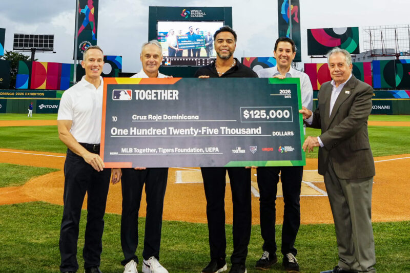 Team Dominican Republic takes on MLB team at home for first time